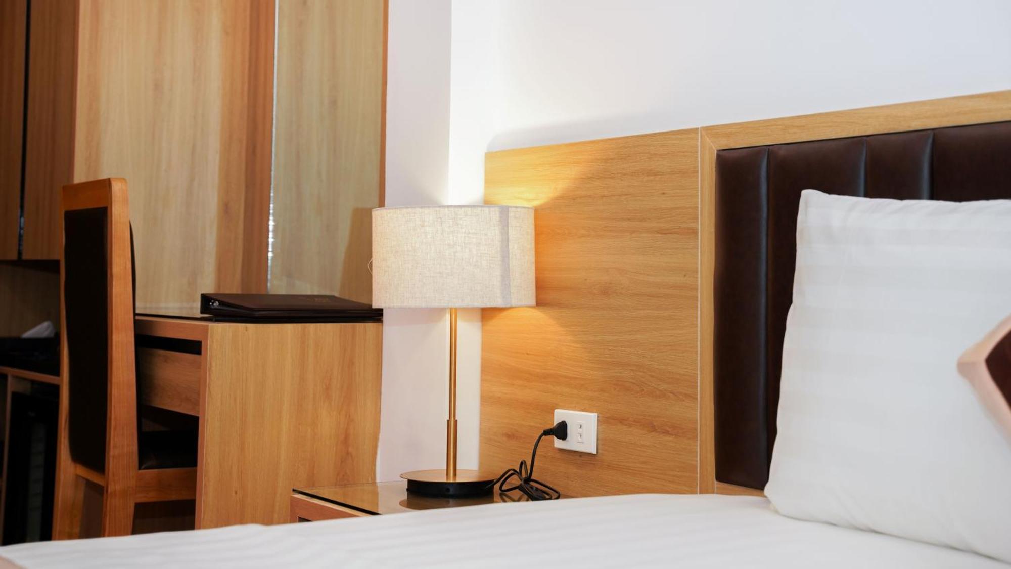 Khach San Lam Anh Ngoai Giao Doan Ha Noi Hotel